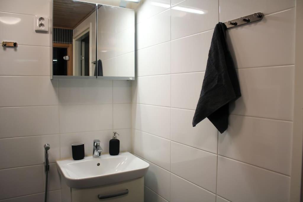 Modern Apartment With Sauna, Near Transit Hub/Dixi ヴァンター エクステリア 写真