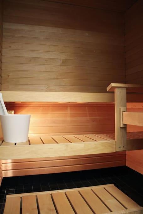 Modern Apartment With Sauna, Near Transit Hub/Dixi ヴァンター エクステリア 写真
